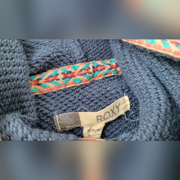 **5 for $20** ROXY Faded Blue Hooded Boho Knit Embroidered Sweater Sz Medium - Picture 4 of 4